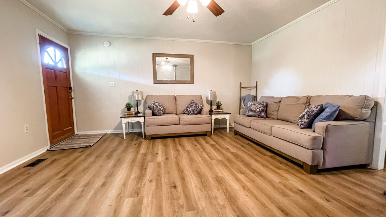 Photo of Livingroom in Ash