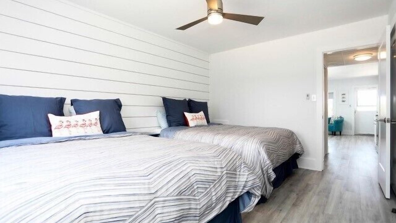 Photo of Bedroom in Admiral Estates