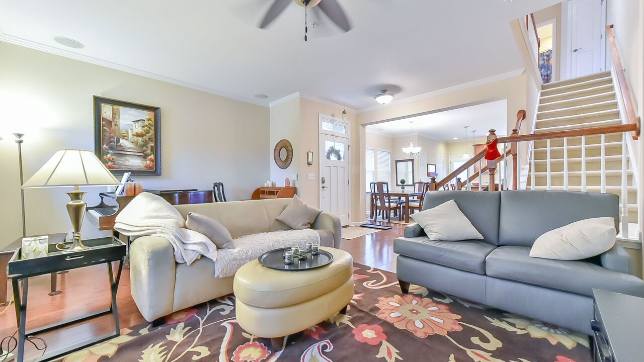Photo of Livingroom in Chapel Hill