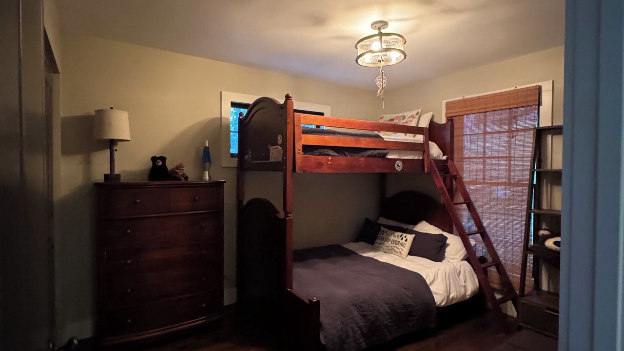 Photo of Bedroom in Beech Mountain