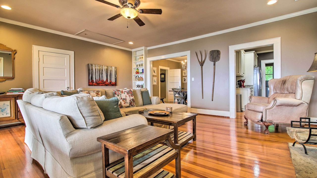 Photo of Livingroom in Menlo