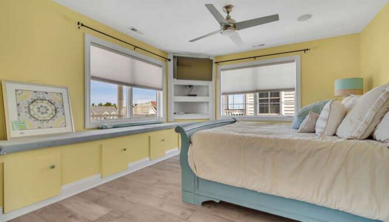 Photo of Bedroom in Ortley Beach