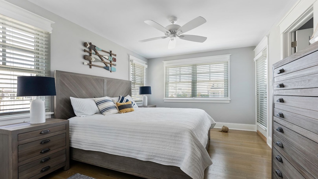 Photo of Bedroom in Avalon