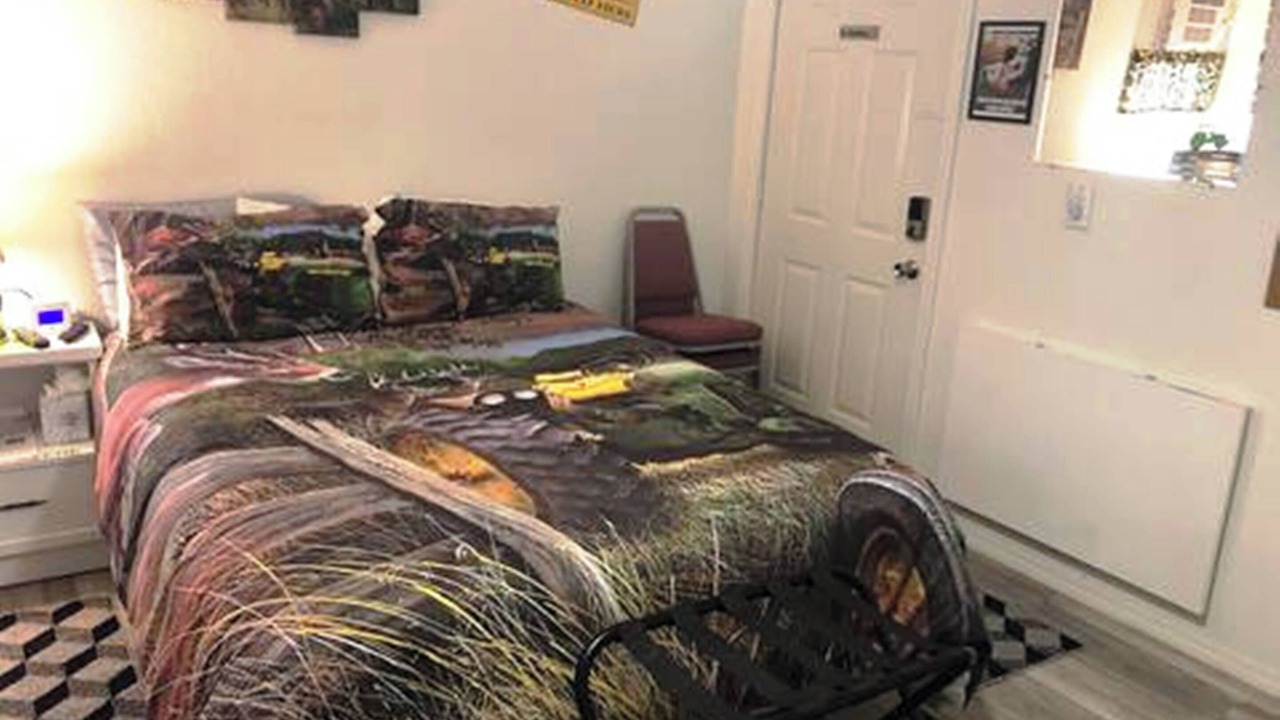 Photo of Bedroom in Hancock County