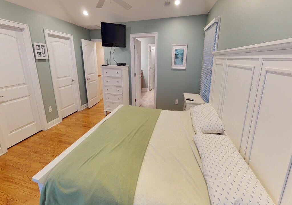 Photo of Bedroom in Ortley Beach