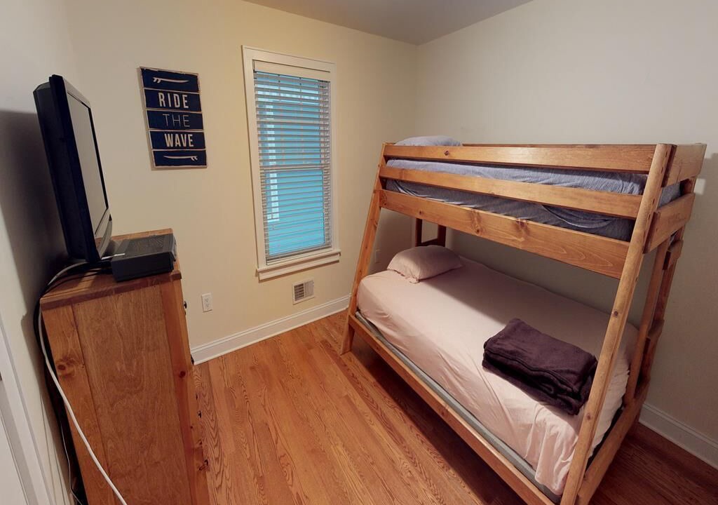 Photo of Bedroom in Ortley Beach