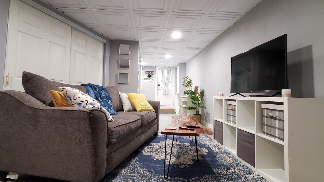 Photo of Livingroom in Bayview