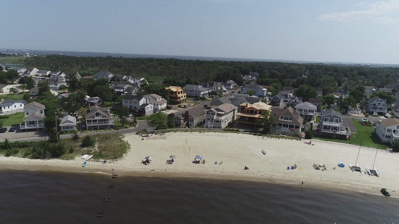 Photo of Others in Bayville