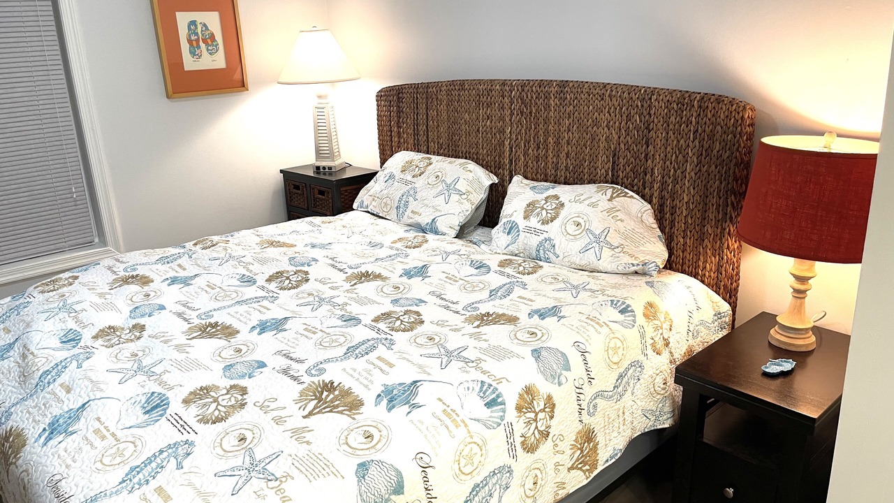 Photo of Bedroom in Caine Woods