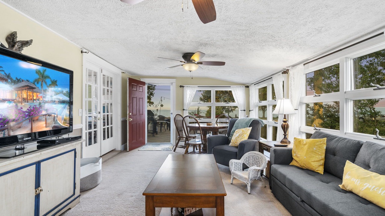Photo of Bedroom in Colonial Beach