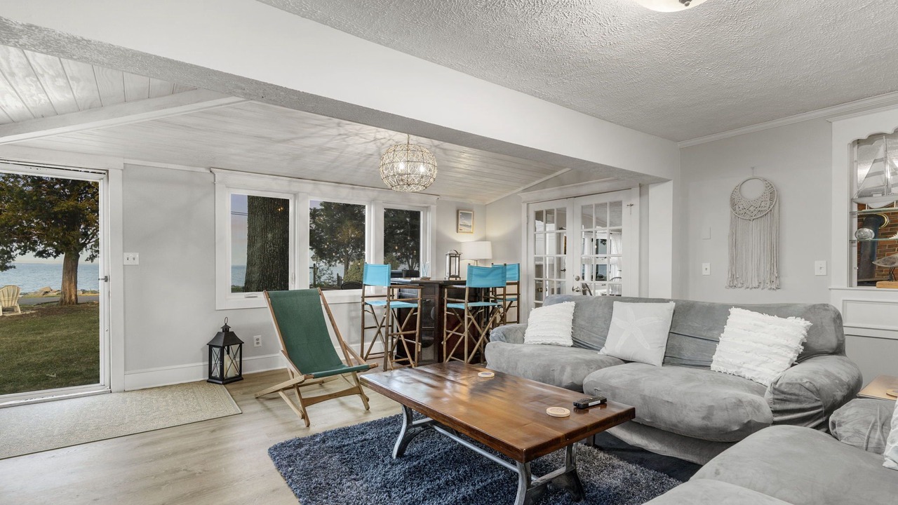 Photo of Bedroom in Colonial Beach