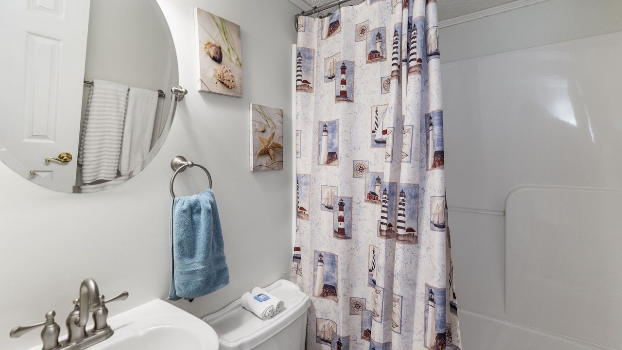 Photo of Bathroom in Colonial Beach