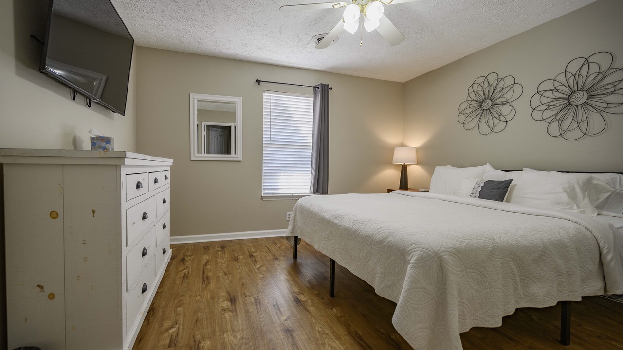 Photo of Bedroom in Murfreesboro