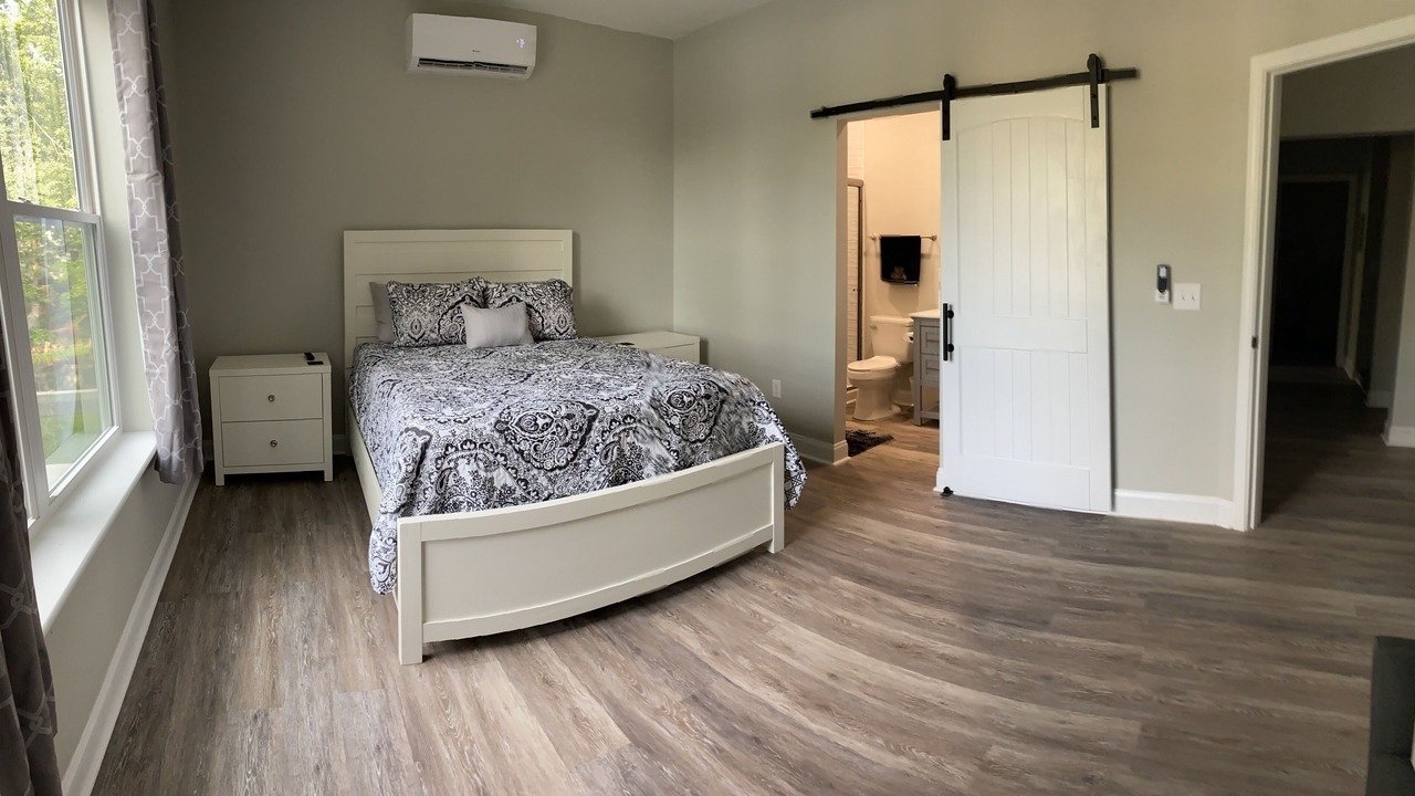 Photo of Bedroom in Chapin