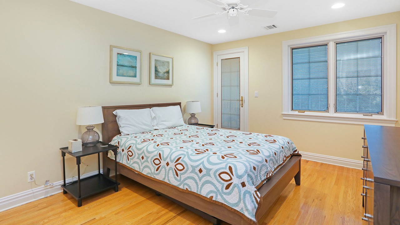 Photo of Bedroom in Spring Lake