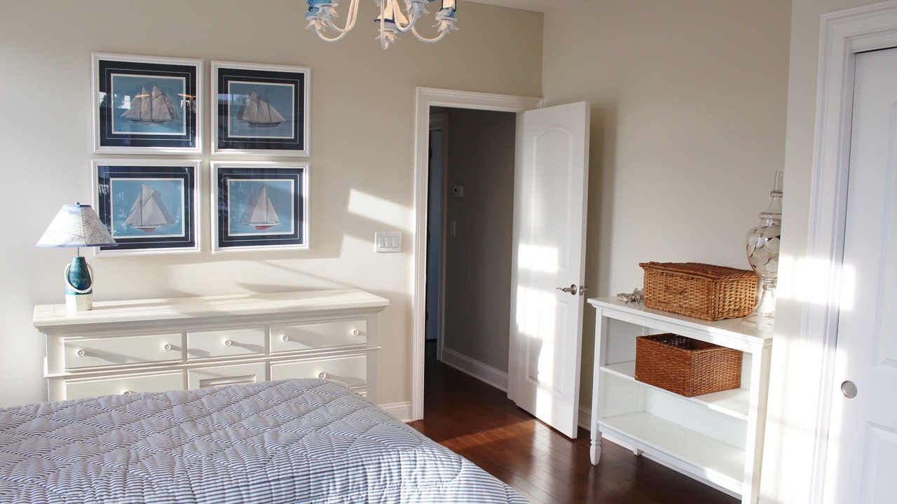 Photo of Bedroom in High Bar Harbor