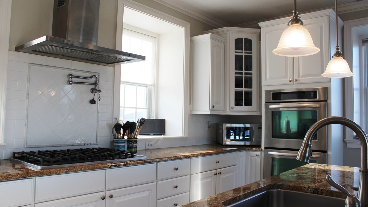 Photo of Kitchen in High Bar Harbor