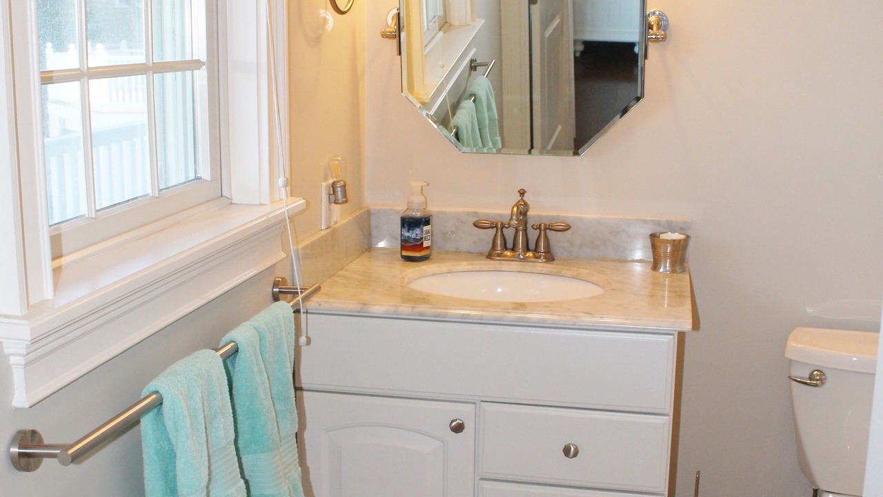 Photo of Bathroom in High Bar Harbor