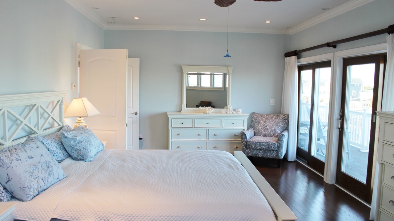 Photo of Bedroom in High Bar Harbor