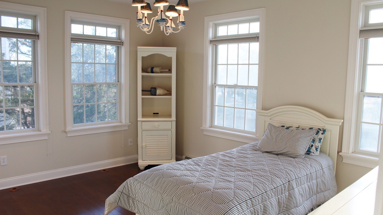 Photo of Bedroom in High Bar Harbor