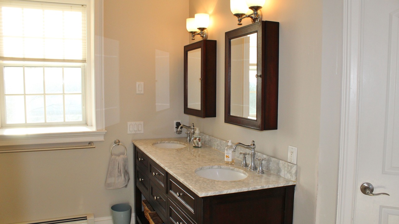 Photo of Bathroom in High Bar Harbor