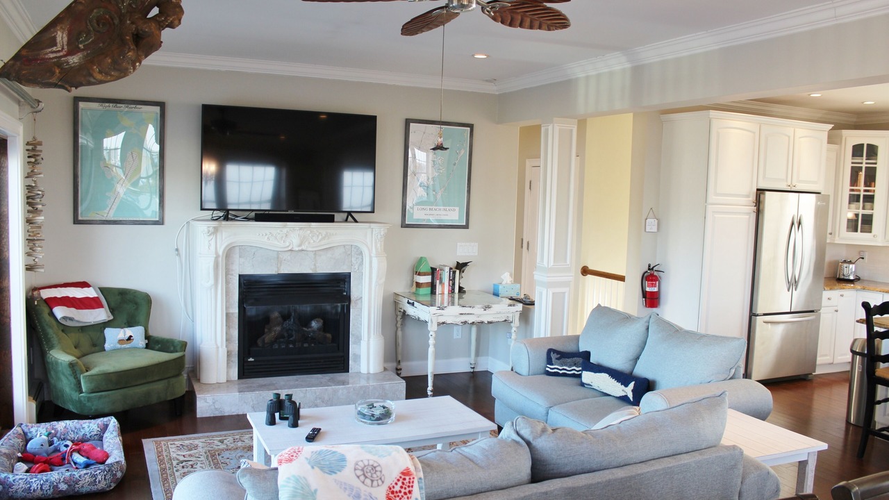 Photo of Livingroom in High Bar Harbor