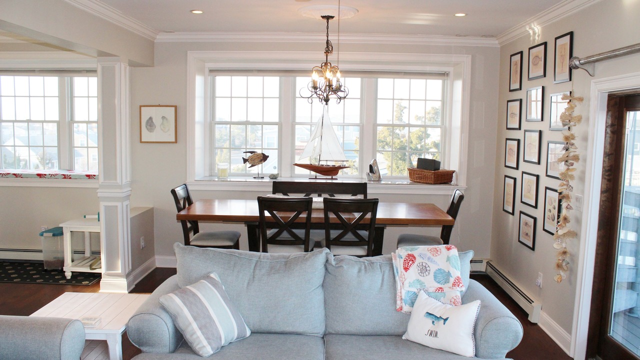 Photo of Livingroom in High Bar Harbor