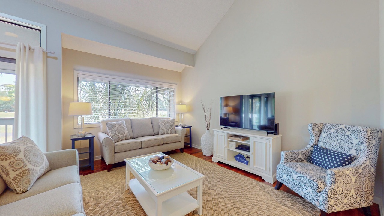 Photo of Bedroom in Palmetto Dunes