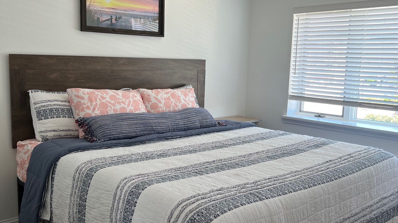 Photo of Bedroom in Avalon