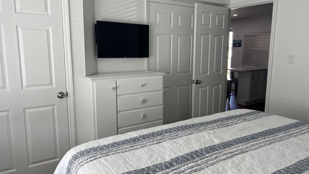 Photo of Bedroom in Avalon