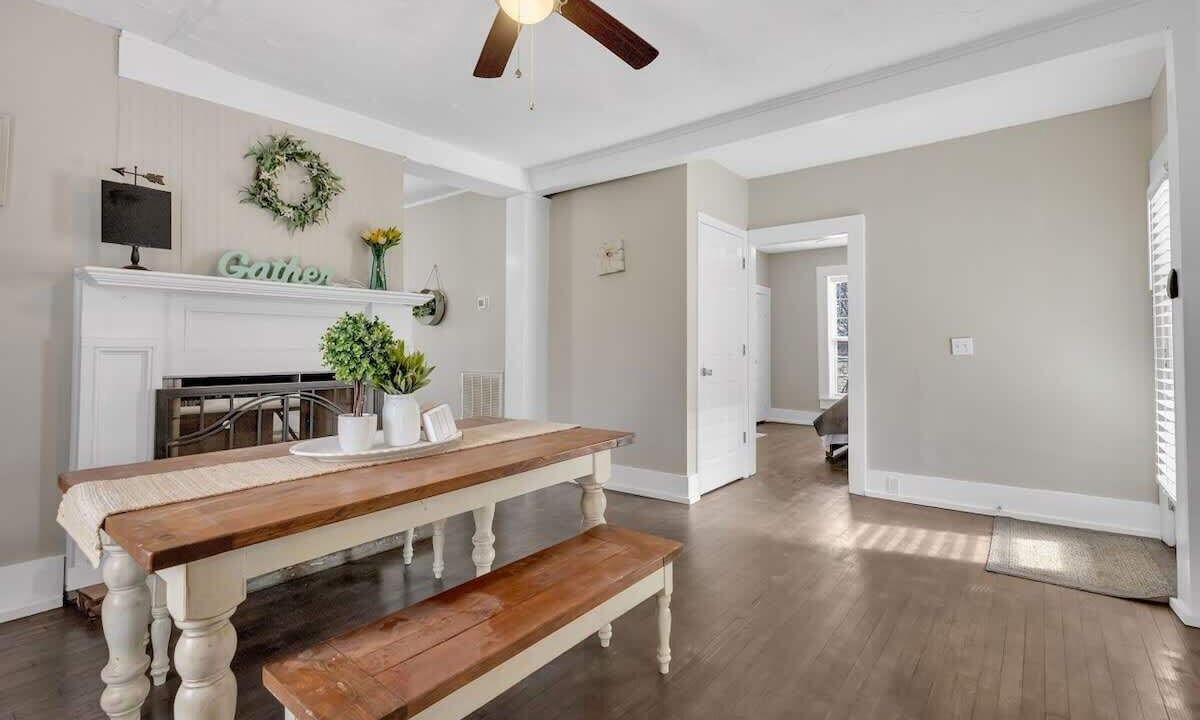 Photo of Bedroom in Lenoir City
