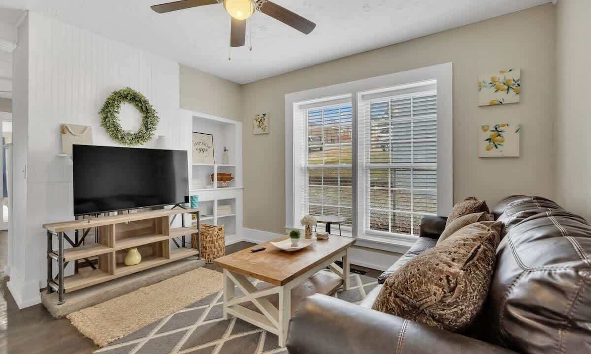 Photo of Bedroom in Lenoir City