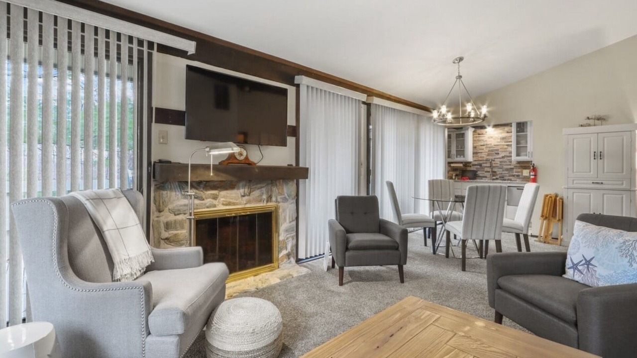 Photo of Livingroom in Fontana
