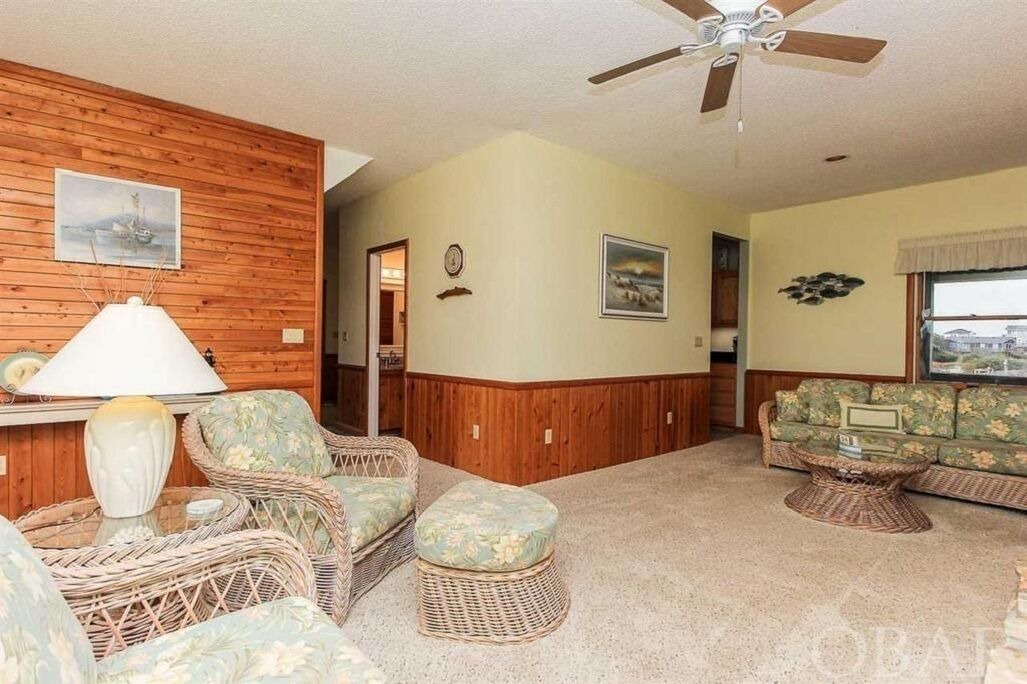 Photo of Livingroom in Corolla