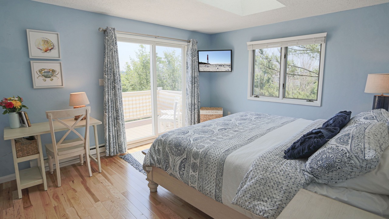 Photo of Bedroom in Loveladies