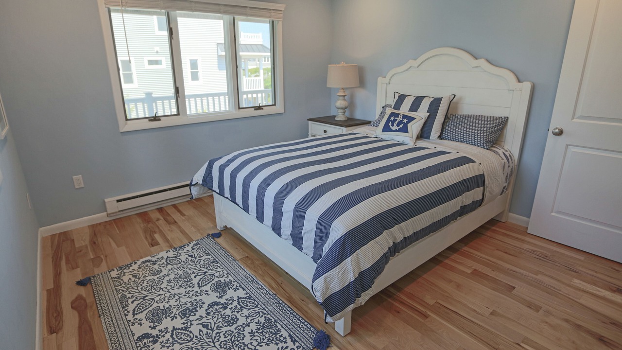 Photo of Bedroom in Loveladies