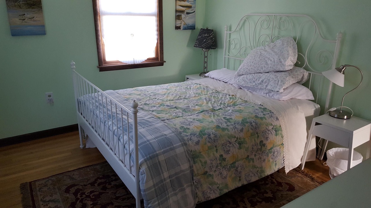 Photo of Bedroom in Seaside Heights