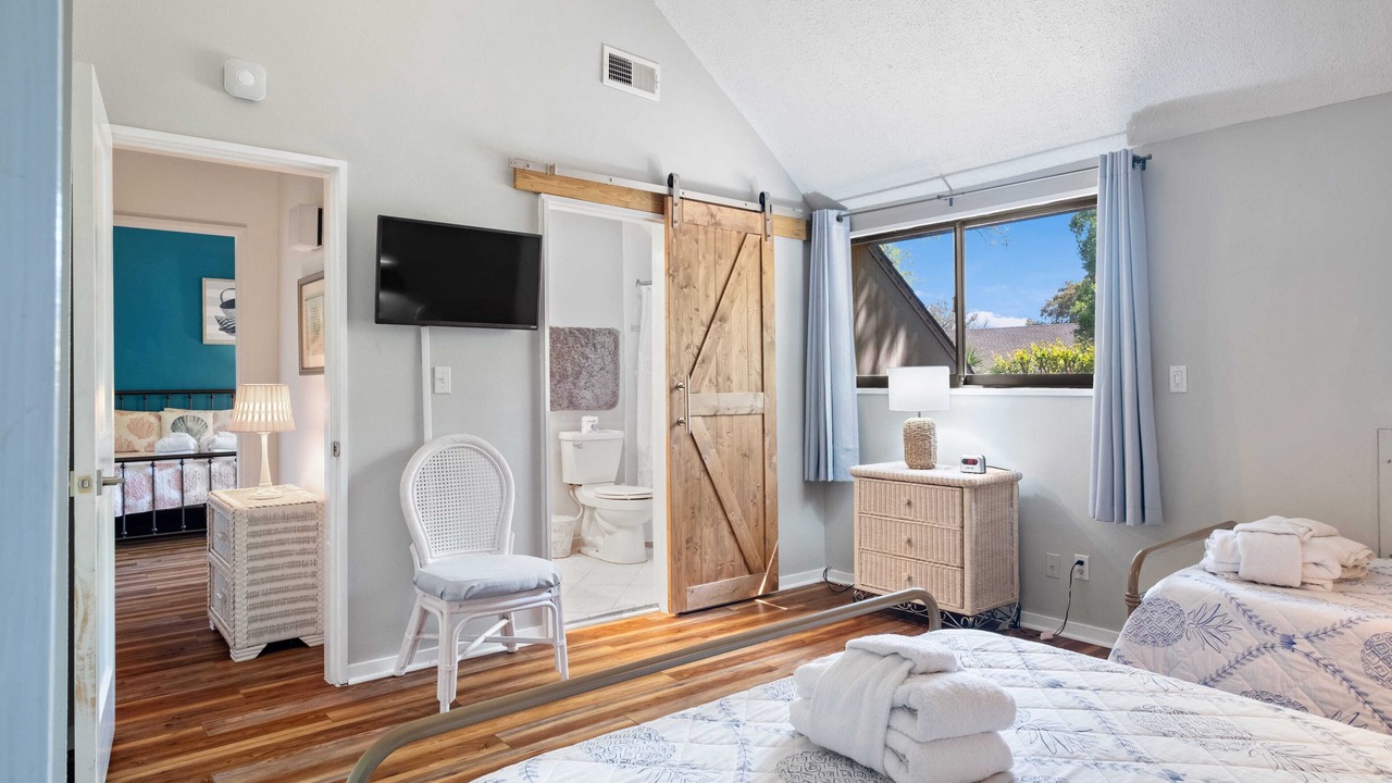 Photo of Bedroom in Palmetto Dunes
