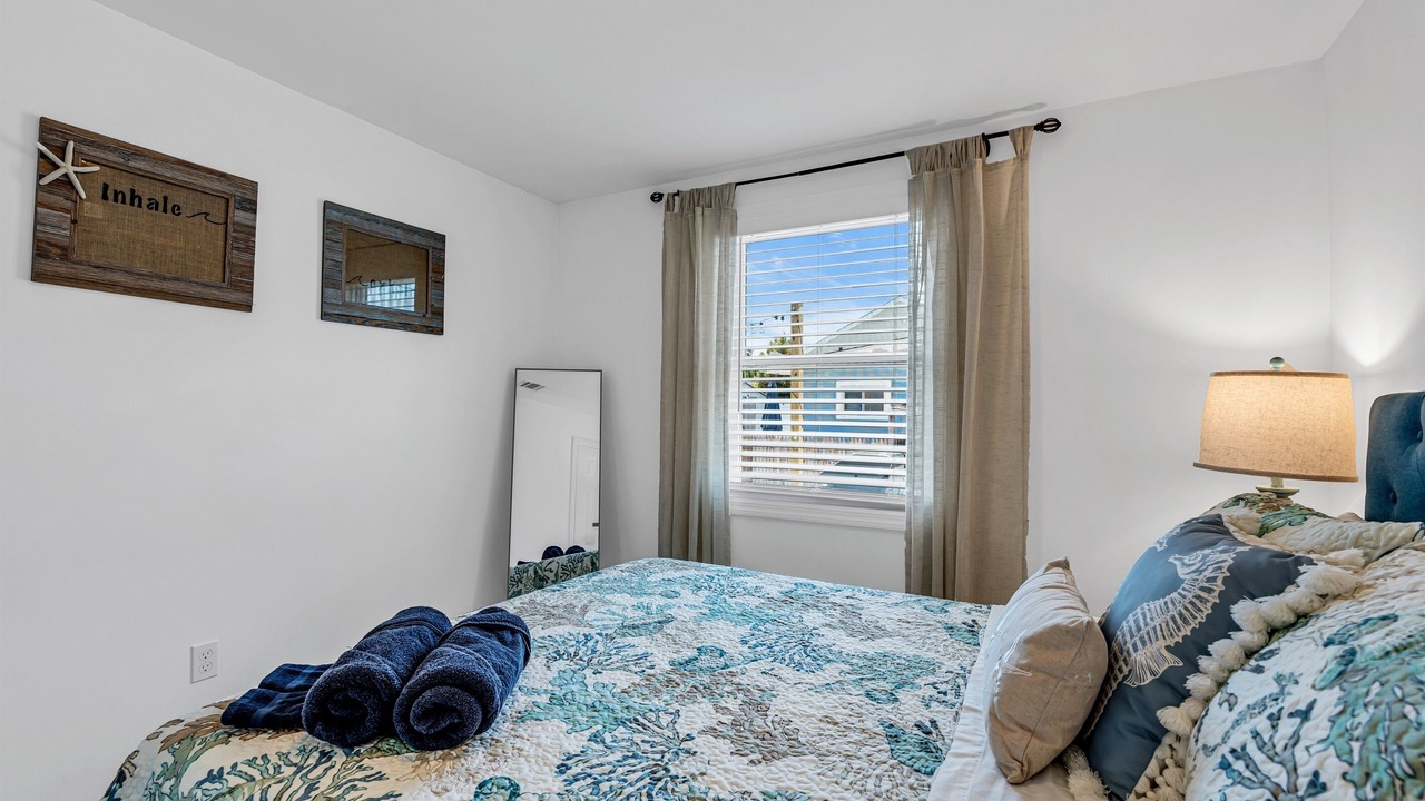 Photo of Bedroom in Wall