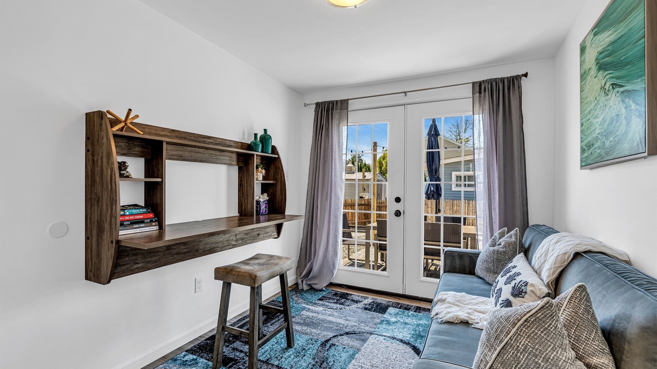 Photo of Livingroom in Wall