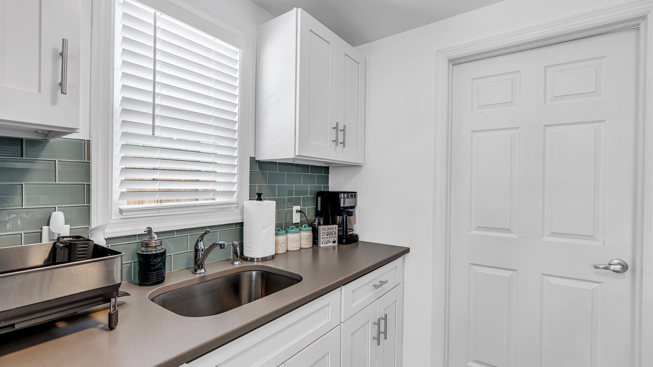 Photo of Kitchen in Wall