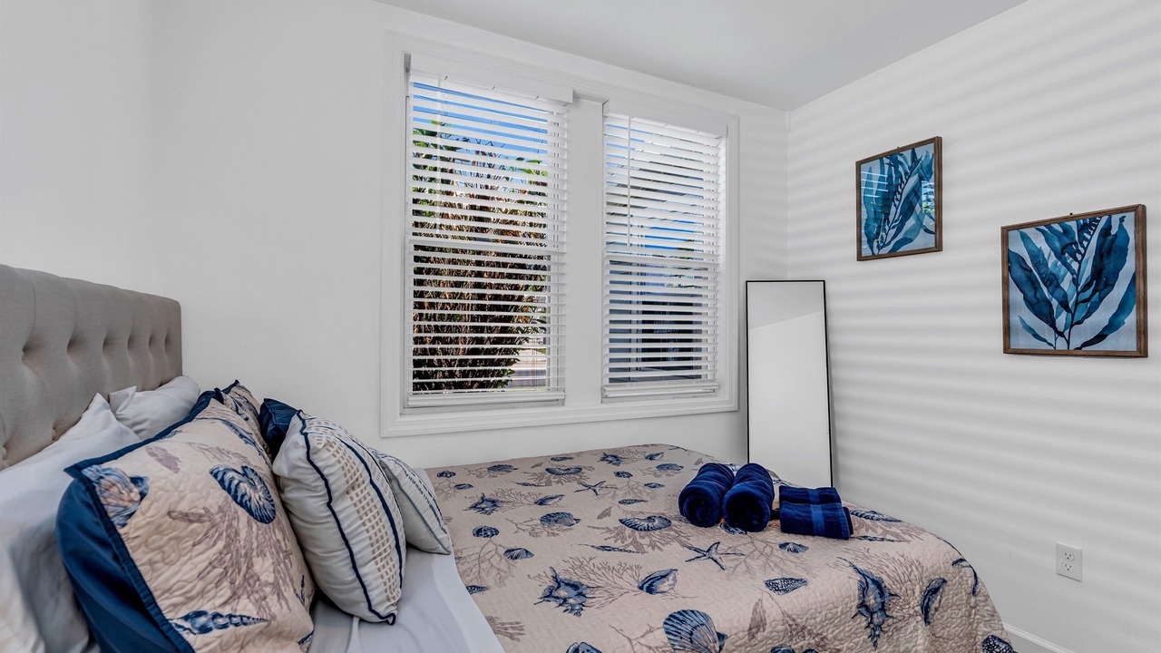 Photo of Bedroom in Wall