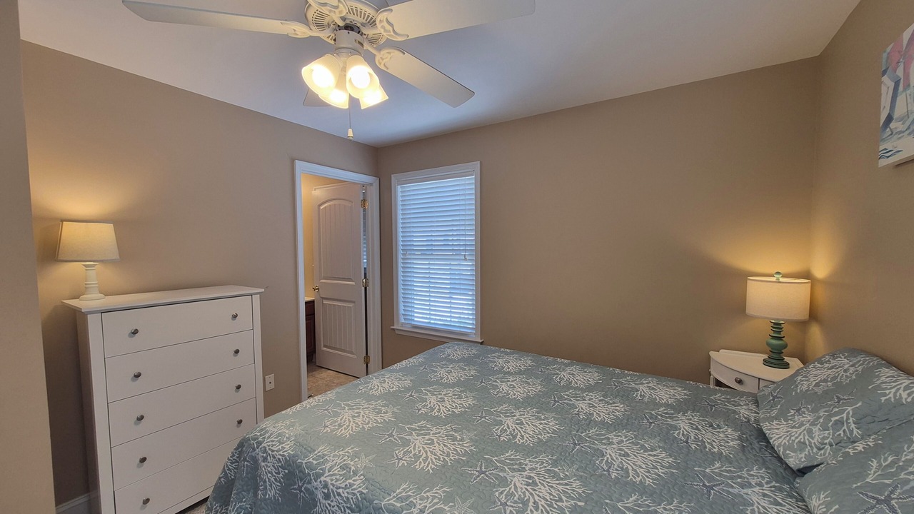 Photo of Bedroom in Townsend's Inlet