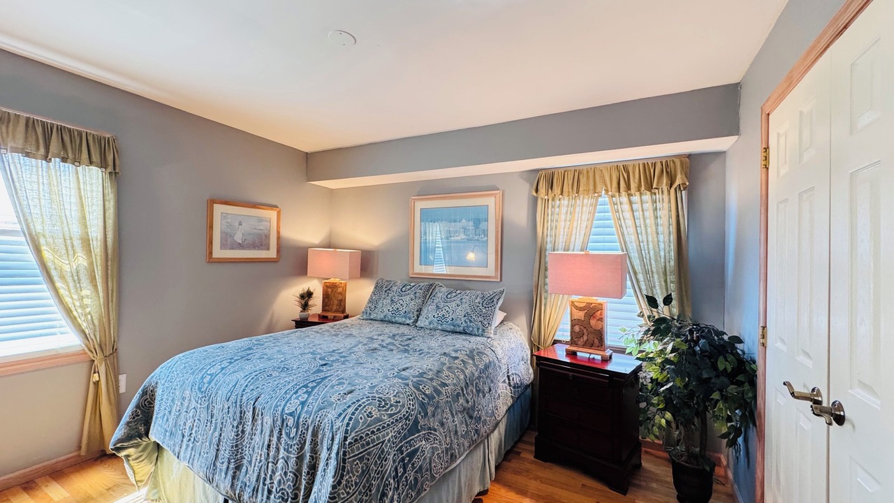 Photo of Bedroom in Townsend's Inlet