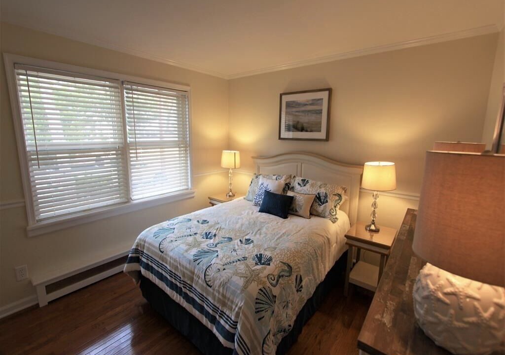 Photo of Bedroom in Town Bank
