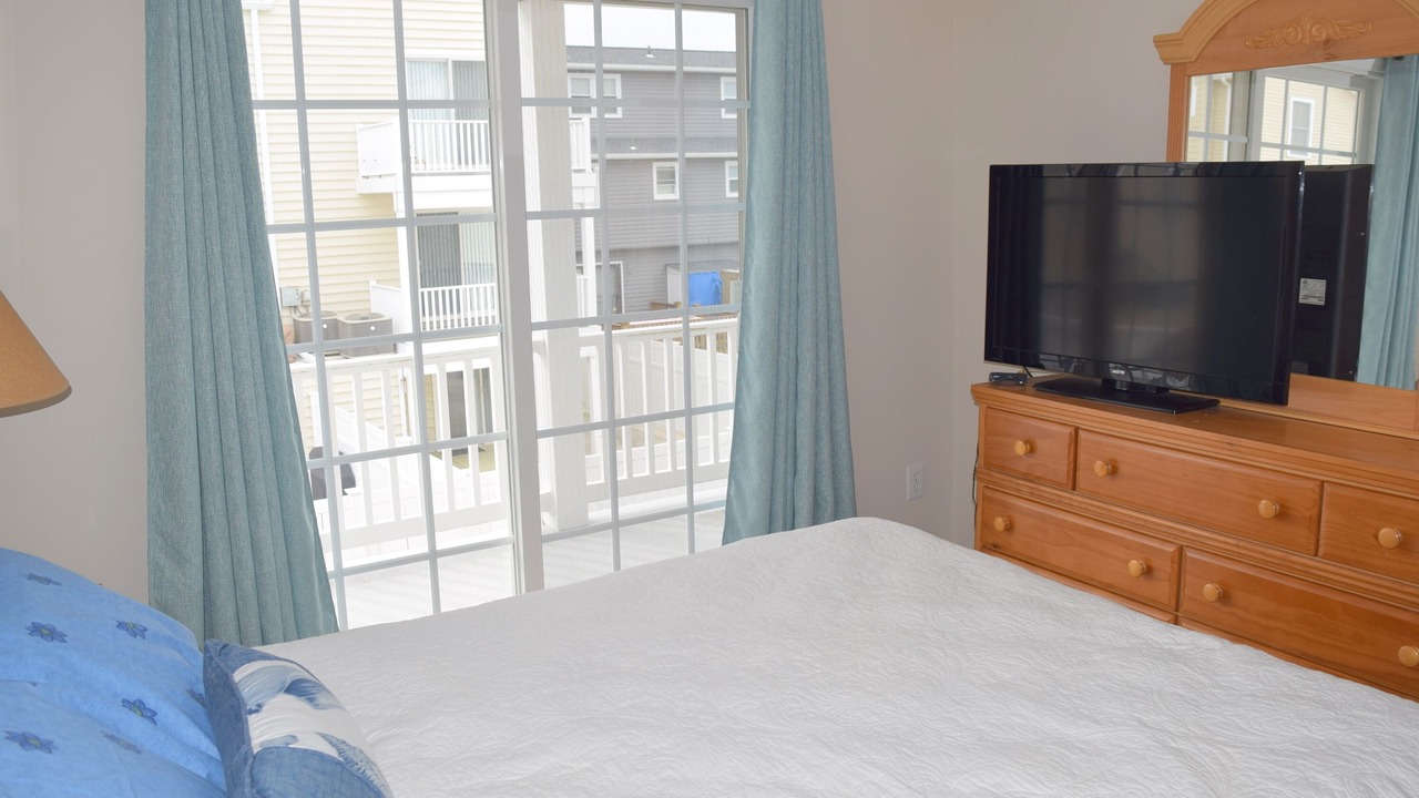 Photo of Bedroom in Townsend's Inlet