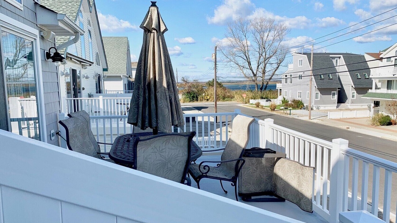 Photo of Patio Balcony in Townsend's Inlet