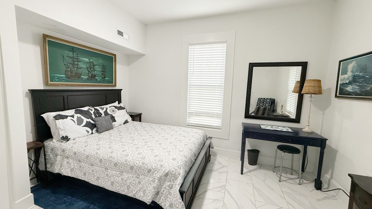 Photo of Bedroom in Colonial Beach