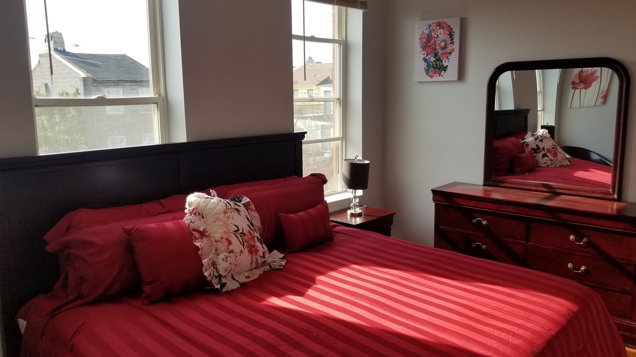 Photo of Bedroom in Downtown Baltimore
