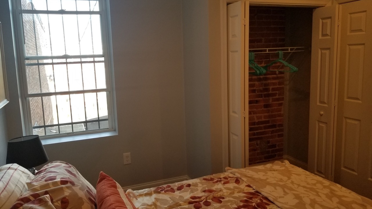Photo of Bedroom in Downtown Baltimore